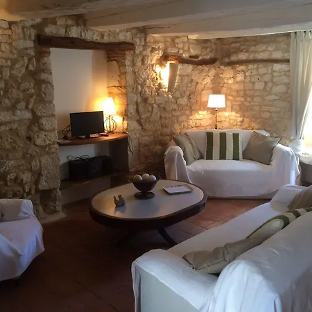 게스트하우스 Les Vents Bleus 4*