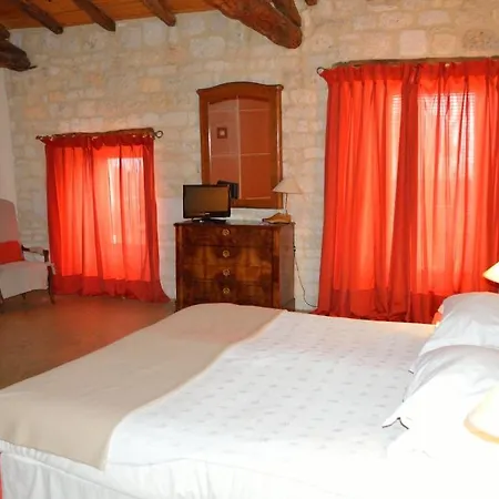 Les Vents Bleus 게스트하우스 Donnazac